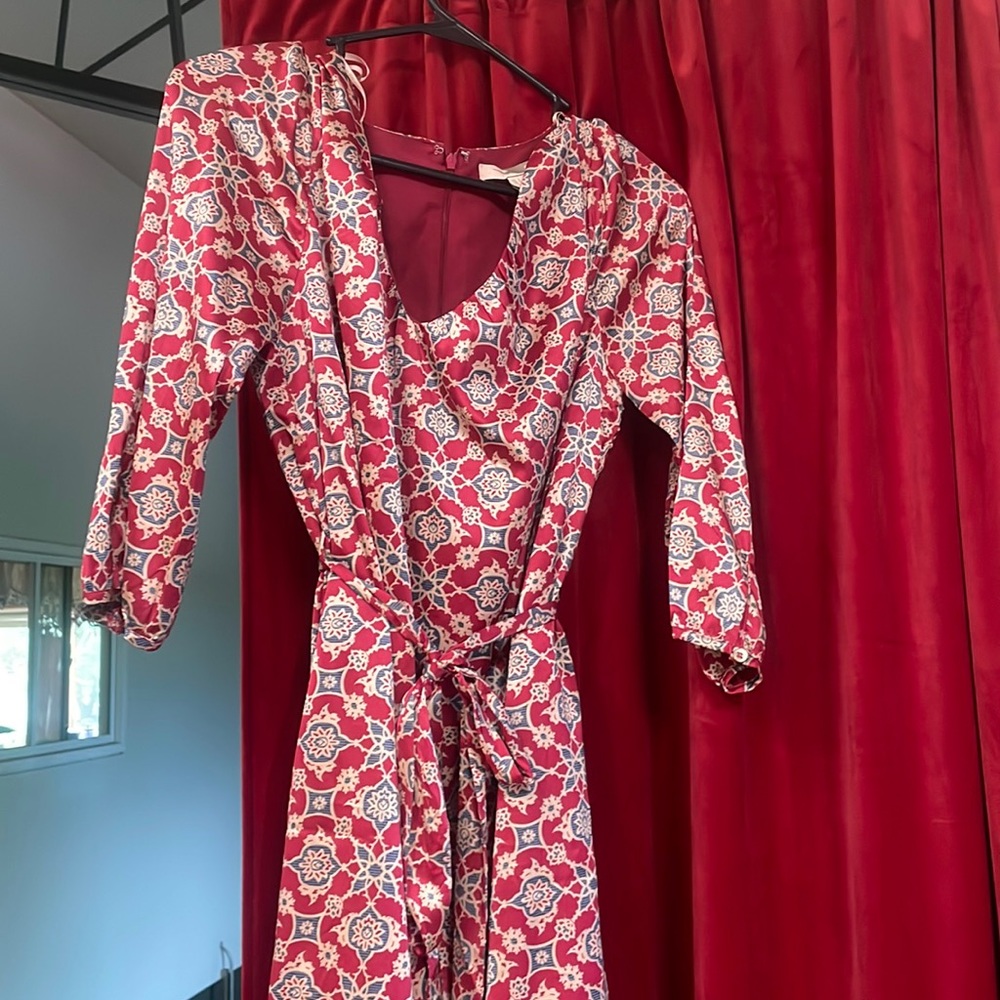 Purging My Closet.   Cute Dress Small